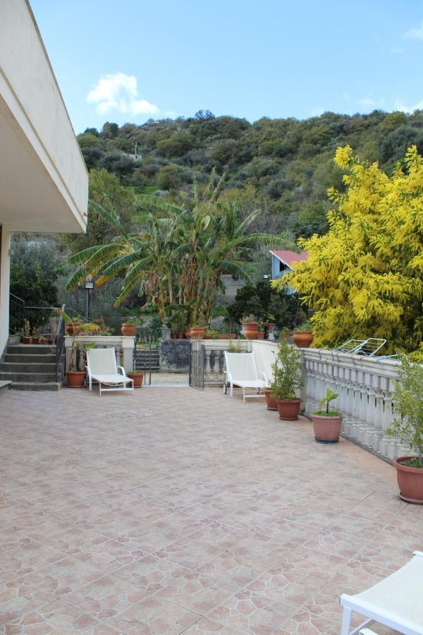 Il Belvedere Vicino Taormina Savoca Luaran gambar